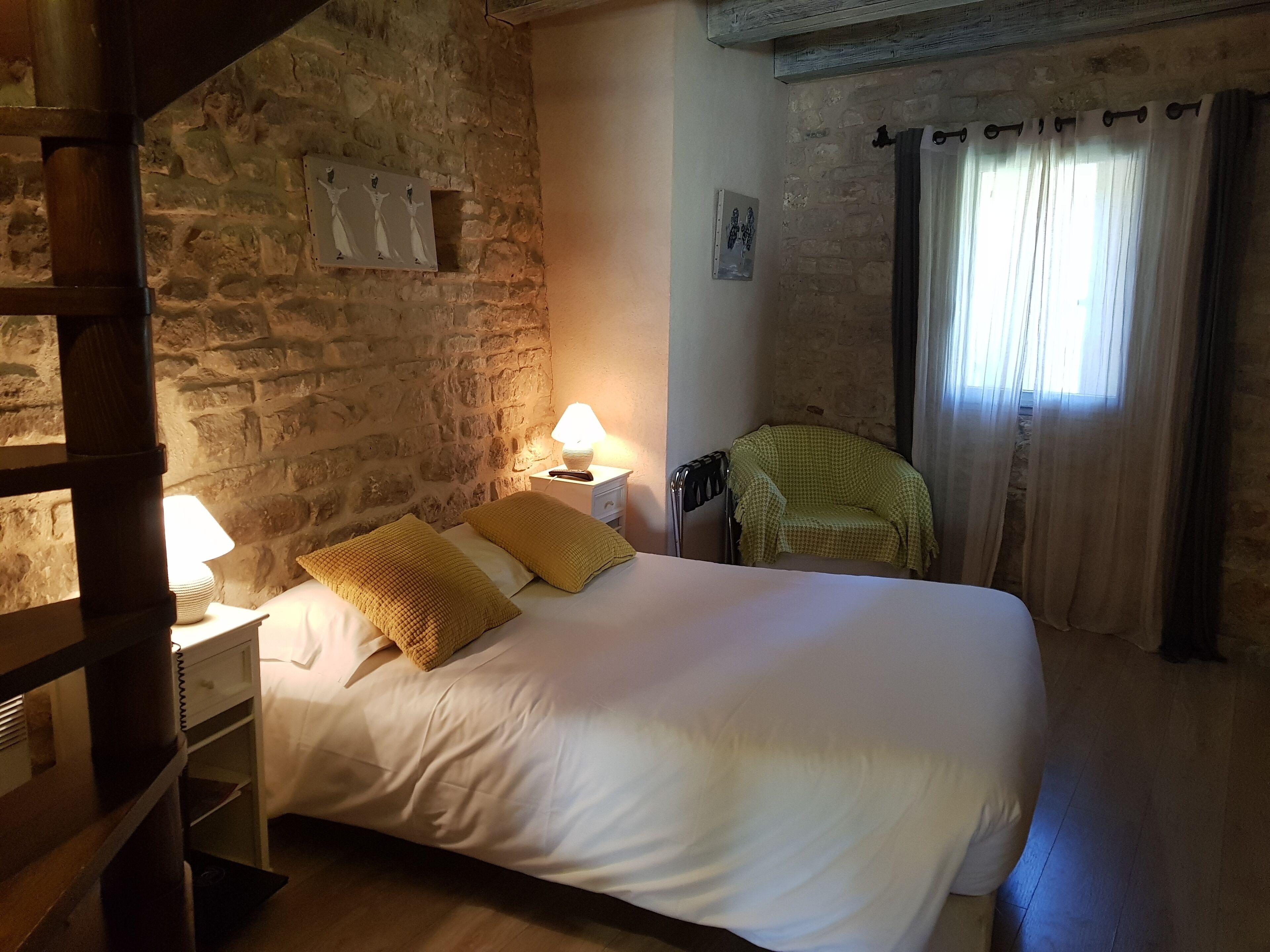 6 Hôtels Centraux Proches du Musée du Santon à Gordes