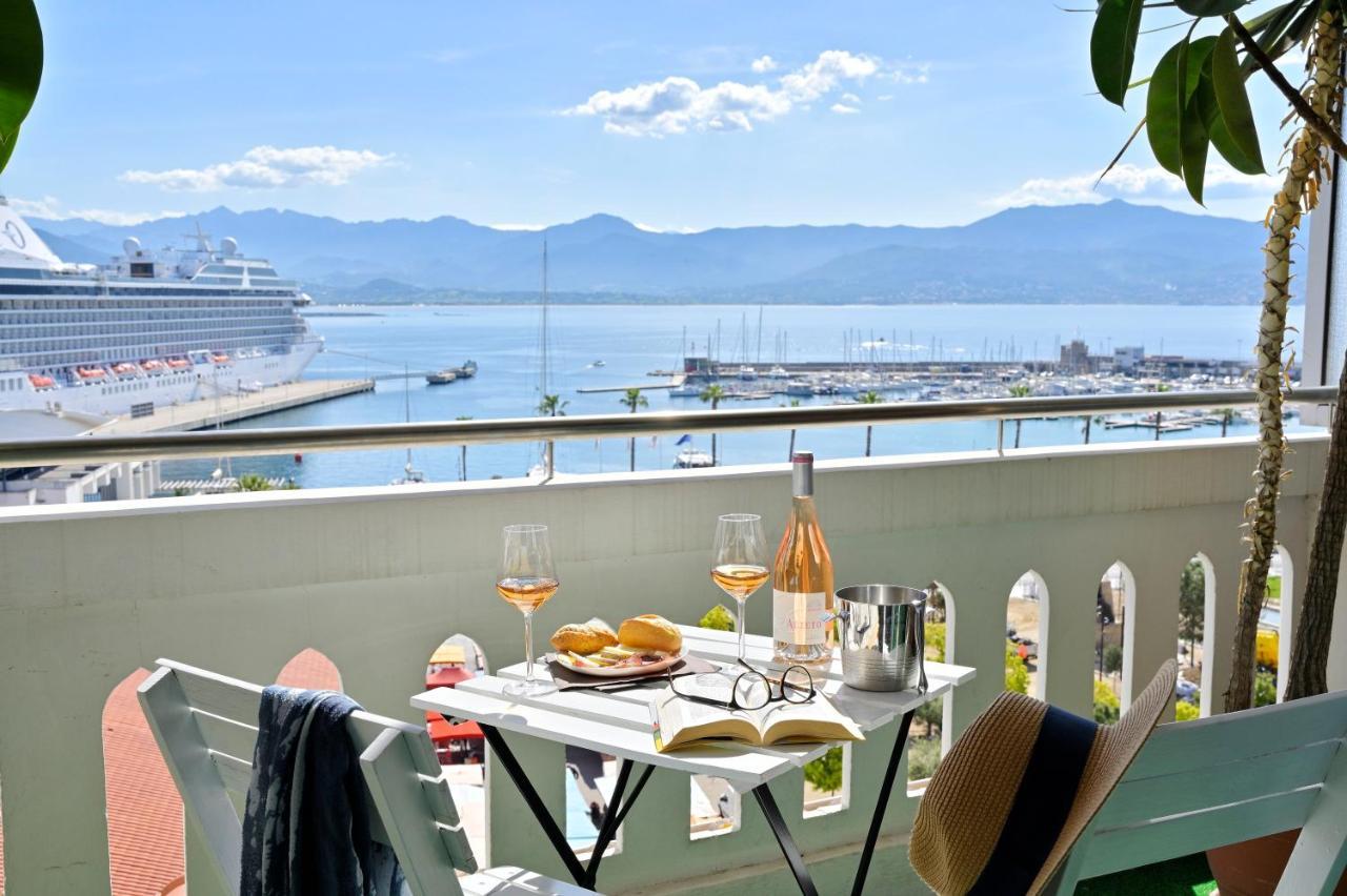 2 Resorts Incontournables près du Port des Cannes à Ajaccio