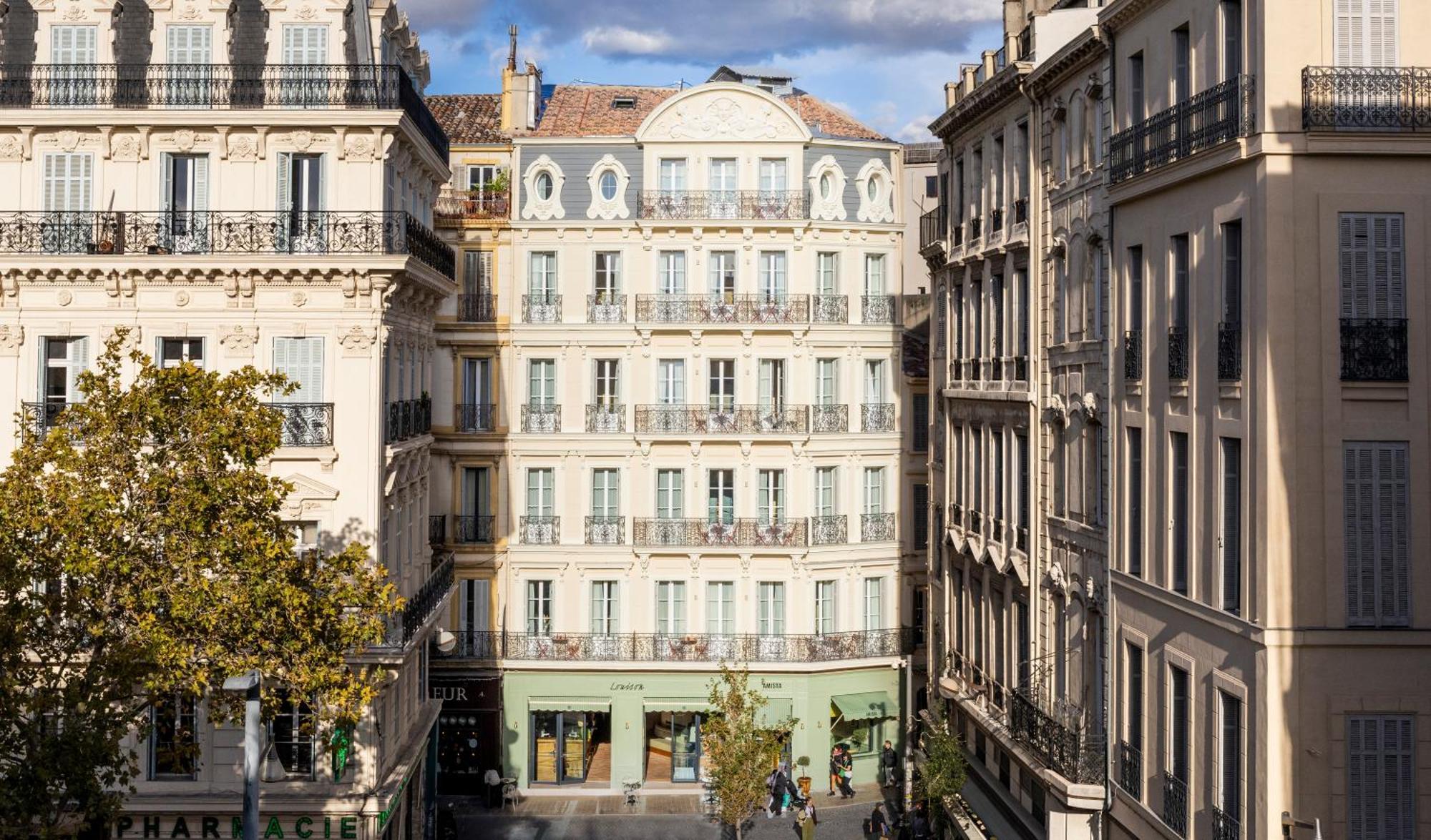 Où Dormir près du Musée des Docks romains : 15 Hôtels Centraux